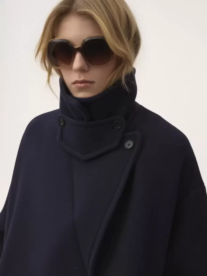 Abrigo cruzado oversize de lana Abrigo cruzado oversize de lana