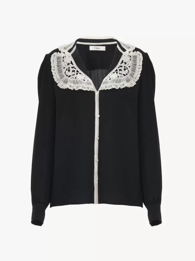 Blusa con volantes en crepé de China y encaje Blusa con volantes en crepé de China y encaje