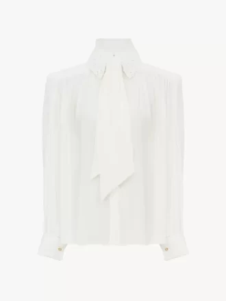 Blusa fruncida con lazo en crepé de China y encaje Blusa fruncida con lazo en crepé de China y encaje