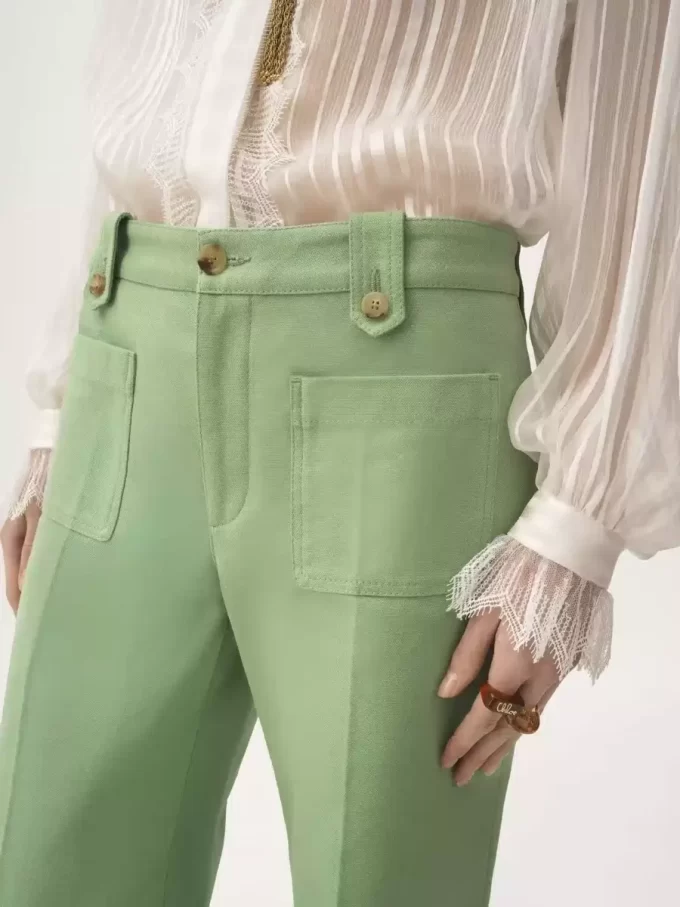 Blusa fruncida en muselina de seda y encaje Blusa fruncida en muselina de seda y encaje