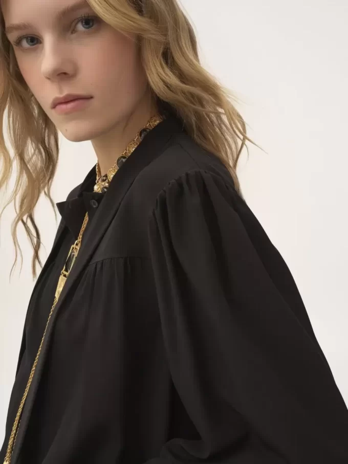 Blusa lavallière maxi fruncida de crepé de China Blusa lavallière maxi fruncida de crepé de China