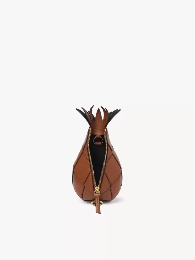 Bolso bandolera de piña en piel granulada Bolso bandolera de piña en piel granulada