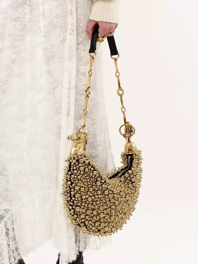 Bolso de hombro Chain Horse en piel de ante con cuentas Bolso de hombro Chain Horse en piel de ante con cuentas