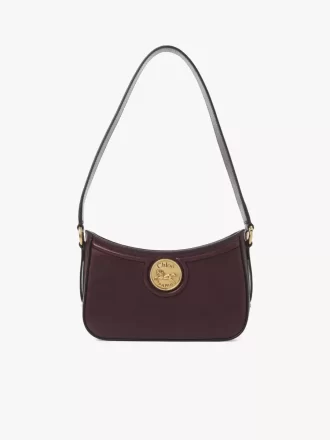 Bolso de hombro Horse Medal en piel granulada Bolso de hombro Horse Medal en piel granulada