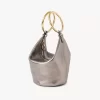 Bolso de mano pequeño tipo pulsera en piel metalizada Bolso de mano pequeño tipo pulsera en piel metalizada