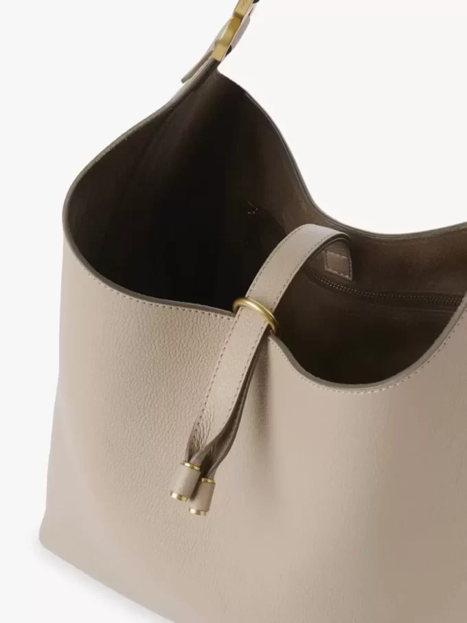 Bolso hobo Marcie en piel granulada Bolso hobo Marcie en piel granulada