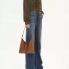 Bolso hobo pequeño Marcie en piel brillante Bolso hobo pequeño Marcie en piel brillante