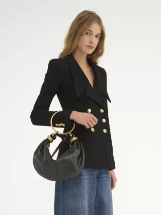 Bolso Hobo pequeño tipo pulsera en piel granulada Bolso Hobo pequeño tipo pulsera en piel granulada