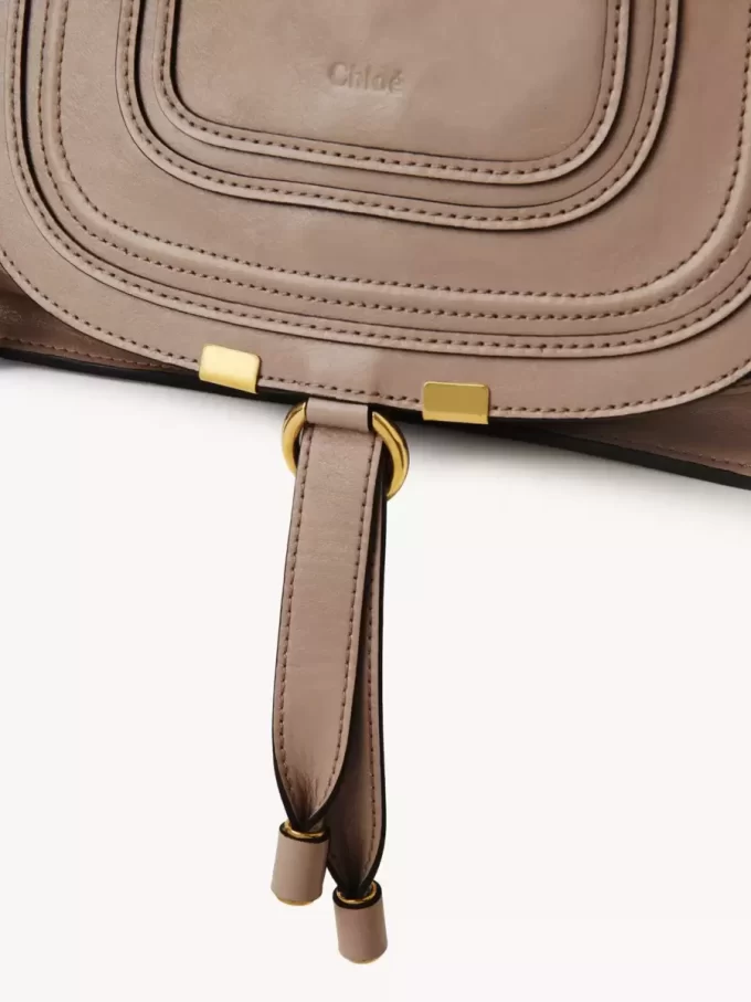 Bolso pequeño Marcie en piel brillante Bolso pequeño Marcie en piel brillante