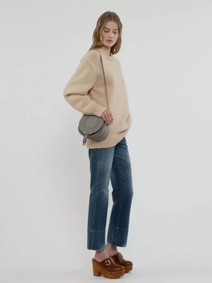 Bolso pequeño Marcie Saddle en piel granulada Bolso pequeño Marcie Saddle en piel granulada