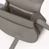 Bolso pequeño Marcie Saddle en piel granulada Bolso pequeño Marcie Saddle en piel granulada