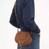 Bolso pequeño Marcie Saddle en piel granulada Bolso pequeño Marcie Saddle en piel granulada