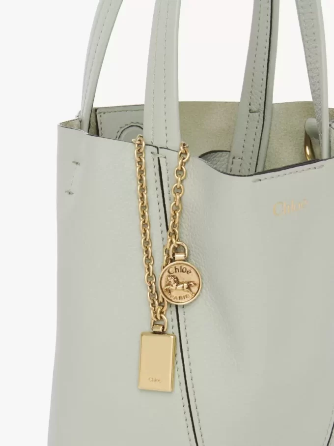 Bolso tote pequeño Chloé Spin de piel granulada Bolso tote pequeño Chloé Spin de piel granulada