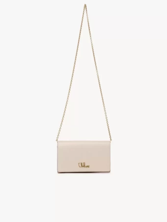 Cartera con solapa y cadena Chloé Iconic en piel brillante Cartera con solapa y cadena Chloé Iconic en piel brillante