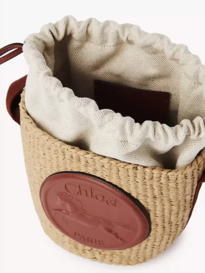 Cesta de medallas de caballo pequeña en fibras naturales Cesta de medallas de caballo pequeña en fibras naturales