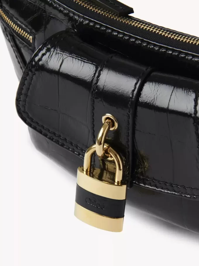 El bolso de hombro 99 en piel efecto cocodrilo El bolso de hombro 99 en piel efecto cocodrilo