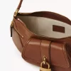 El bolso de hombro 99 en piel granulada El bolso de hombro 99 en piel granulada