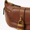 El bolso de hombro 99 en piel granulada El bolso de hombro 99 en piel granulada