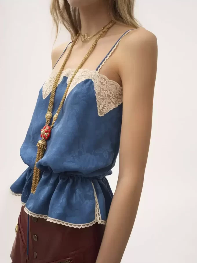 Top camisola con cordón en jacquard de seda y encaje Top camisola con cordón en jacquard de seda y encaje